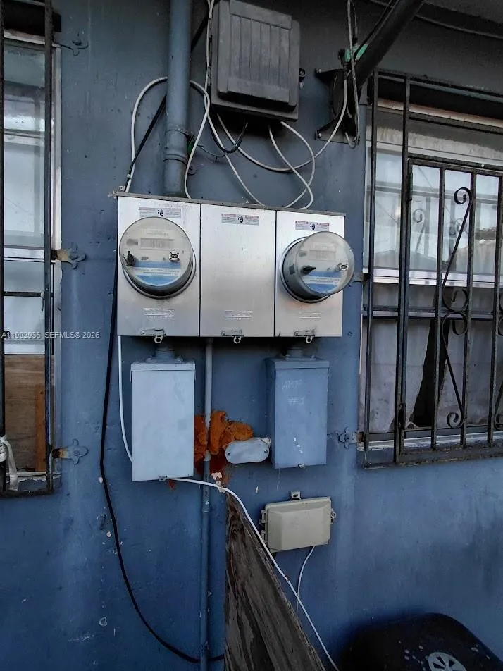 1262 - 1264 Nw 46th St, Miami, Florida 33142, Miami, Florida 33142, ,Commercial Sale,For Sale,1262 - 1264 Nw 46th St, Miami, Florida 33142,A11992936