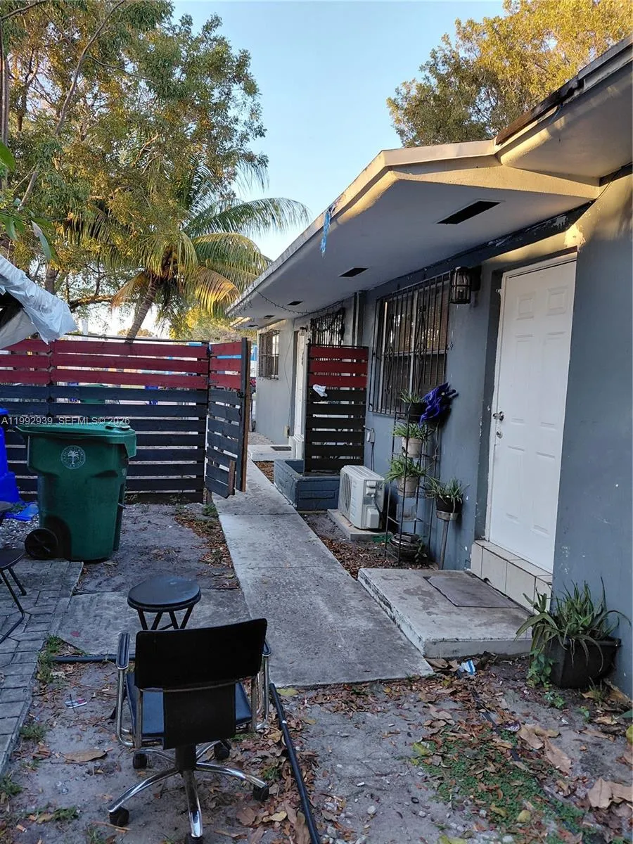 1262 - 1264 Nw 46th St, Miami, Florida 33142, Miami, Florida 33142, ,Residential Income,For Sale,1262 - 1264 Nw 46th St, Miami, Florida 33142,A11992939