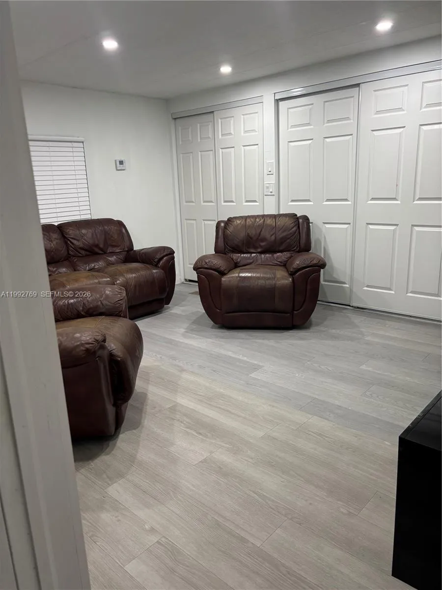 12888 Sw 17th St, Unincorporated Dade, Florida 331, Unincorporated Dade, Florida 33175, 5 Bedrooms Bedrooms, ,4 BathroomsBathrooms,Residential,For Sale,12888 Sw 17th St, Unincorporated Dade, Florida 331,A11992769