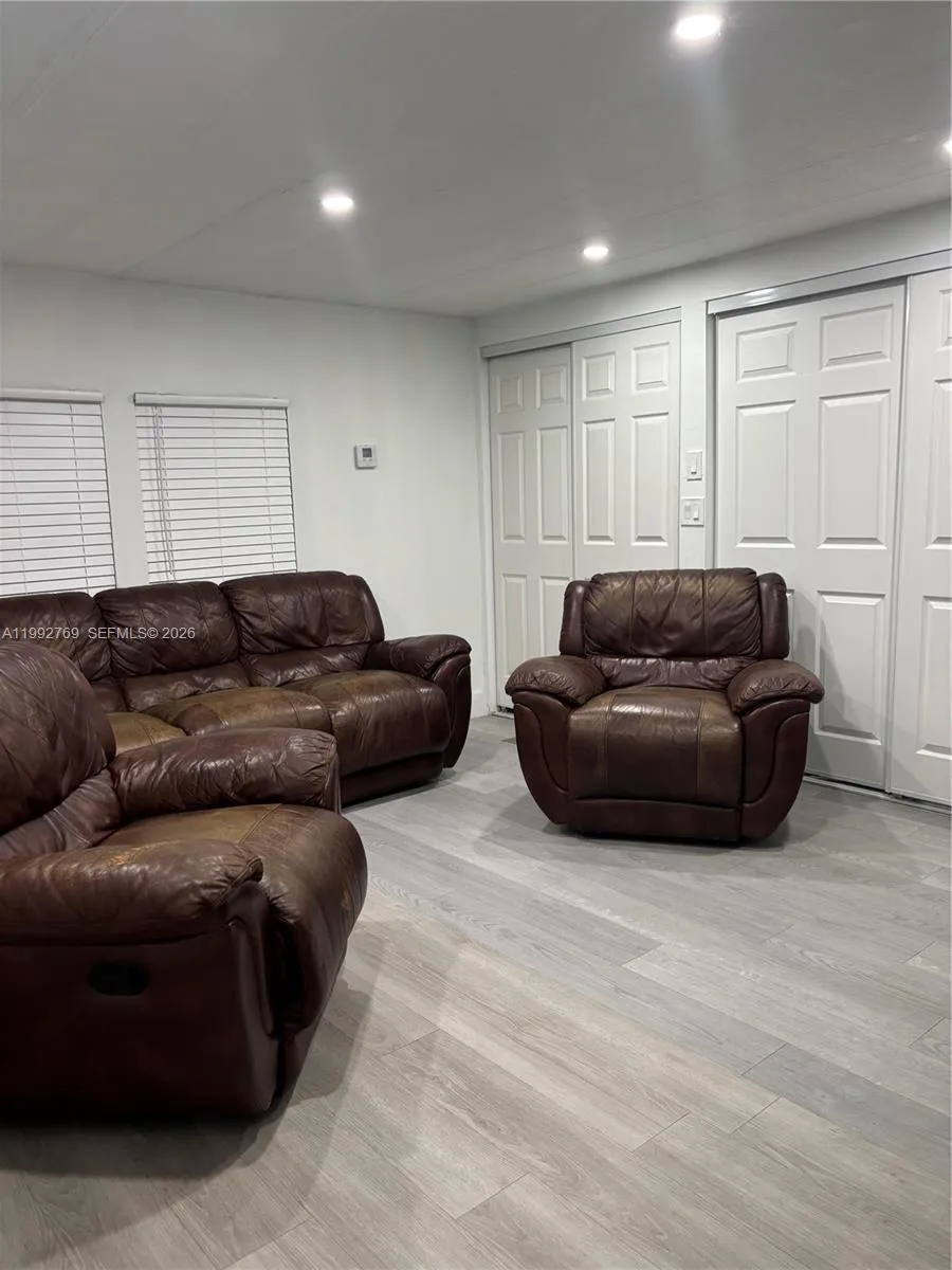 12888 Sw 17th St, Unincorporated Dade, Florida 331, Unincorporated Dade, Florida 33175, 5 Bedrooms Bedrooms, ,4 BathroomsBathrooms,Residential,For Sale,12888 Sw 17th St, Unincorporated Dade, Florida 331,A11992769
