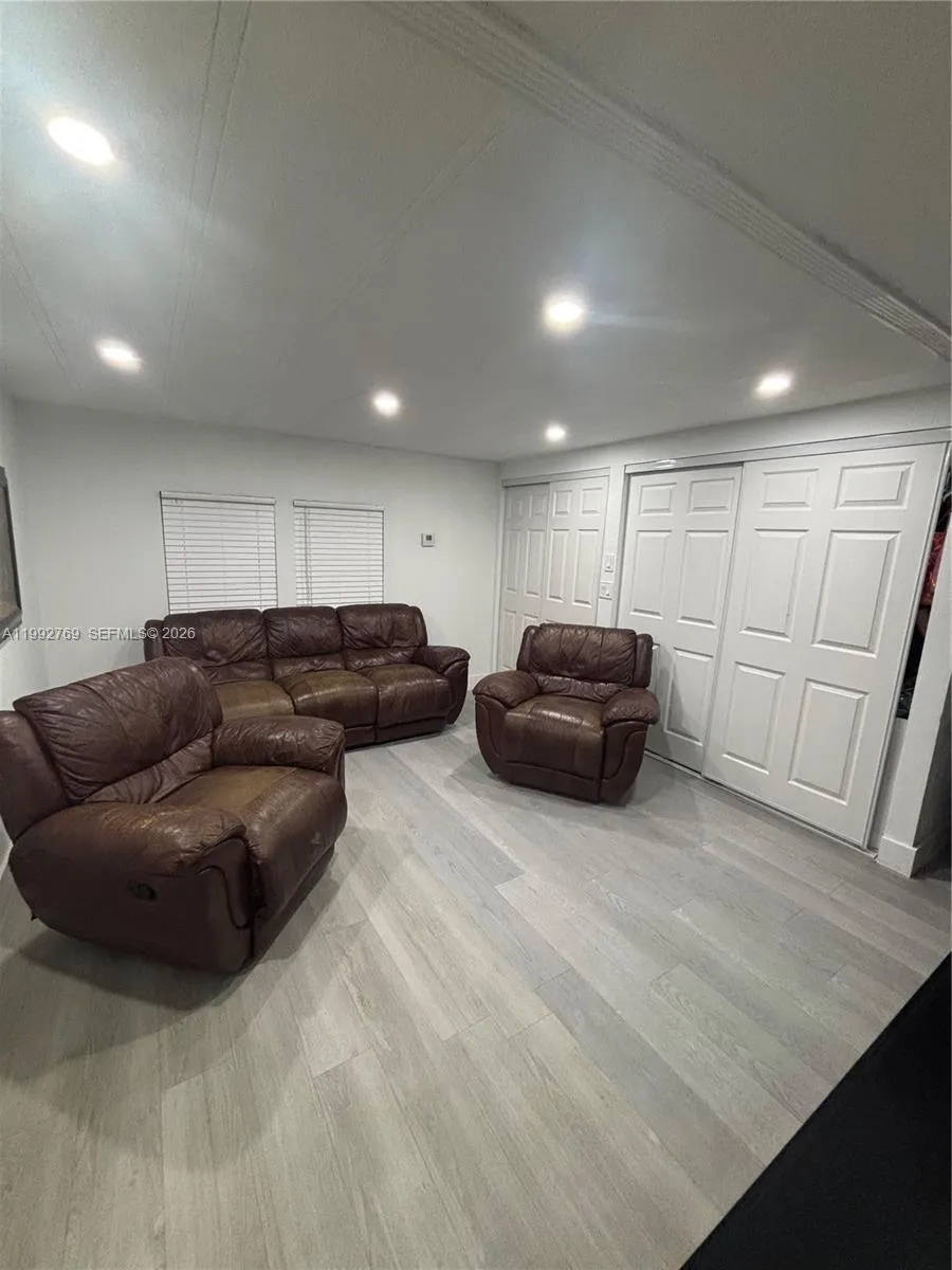 12888 Sw 17th St, Unincorporated Dade, Florida 331, Unincorporated Dade, Florida 33175, 5 Bedrooms Bedrooms, ,4 BathroomsBathrooms,Residential,For Sale,12888 Sw 17th St, Unincorporated Dade, Florida 331,A11992769