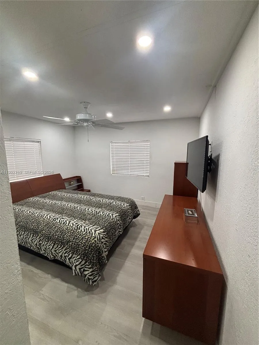 12888 Sw 17th St, Unincorporated Dade, Florida 331, Unincorporated Dade, Florida 33175, 5 Bedrooms Bedrooms, ,4 BathroomsBathrooms,Residential,For Sale,12888 Sw 17th St, Unincorporated Dade, Florida 331,A11992769