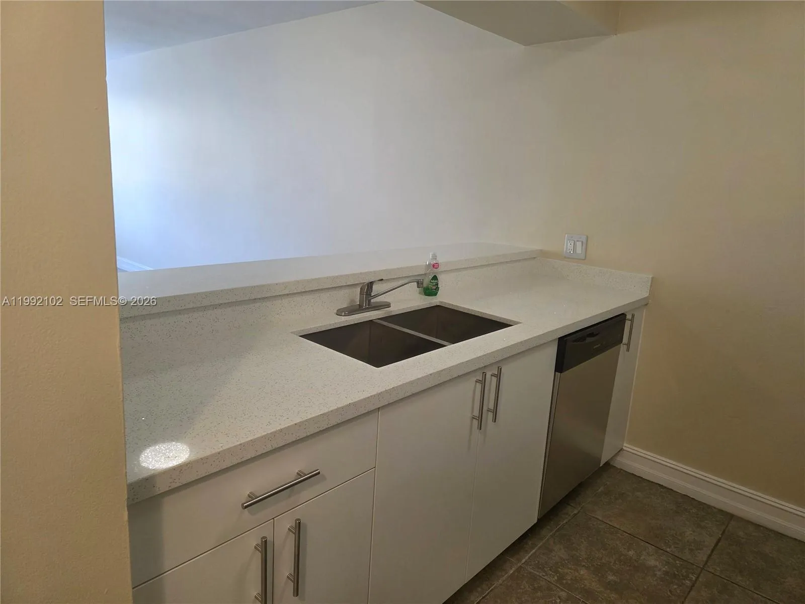 8100 Geneva Ct 432, Doral, Florida 33166, Doral, Florida 33166, 1 Bedroom Bedrooms, ,1 BathroomBathrooms,Residential,For Sale,8100 Geneva Ct 432, Doral, Florida 33166,A11992102