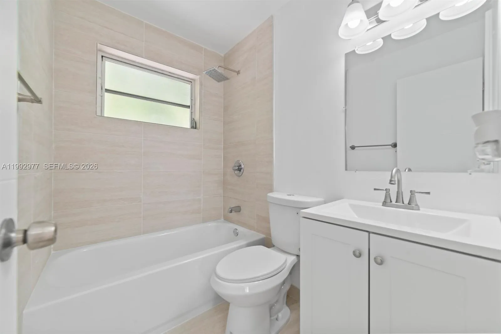 2457 Ne 183rd St 2457, North Miami Beach, Florida, North Miami Beach, Florida 33160, 2 Bedrooms Bedrooms, ,1 BathroomBathrooms,Residential Lease,For Rent,2457 Ne 183rd St 2457, North Miami Beach, Florida ,A11992977