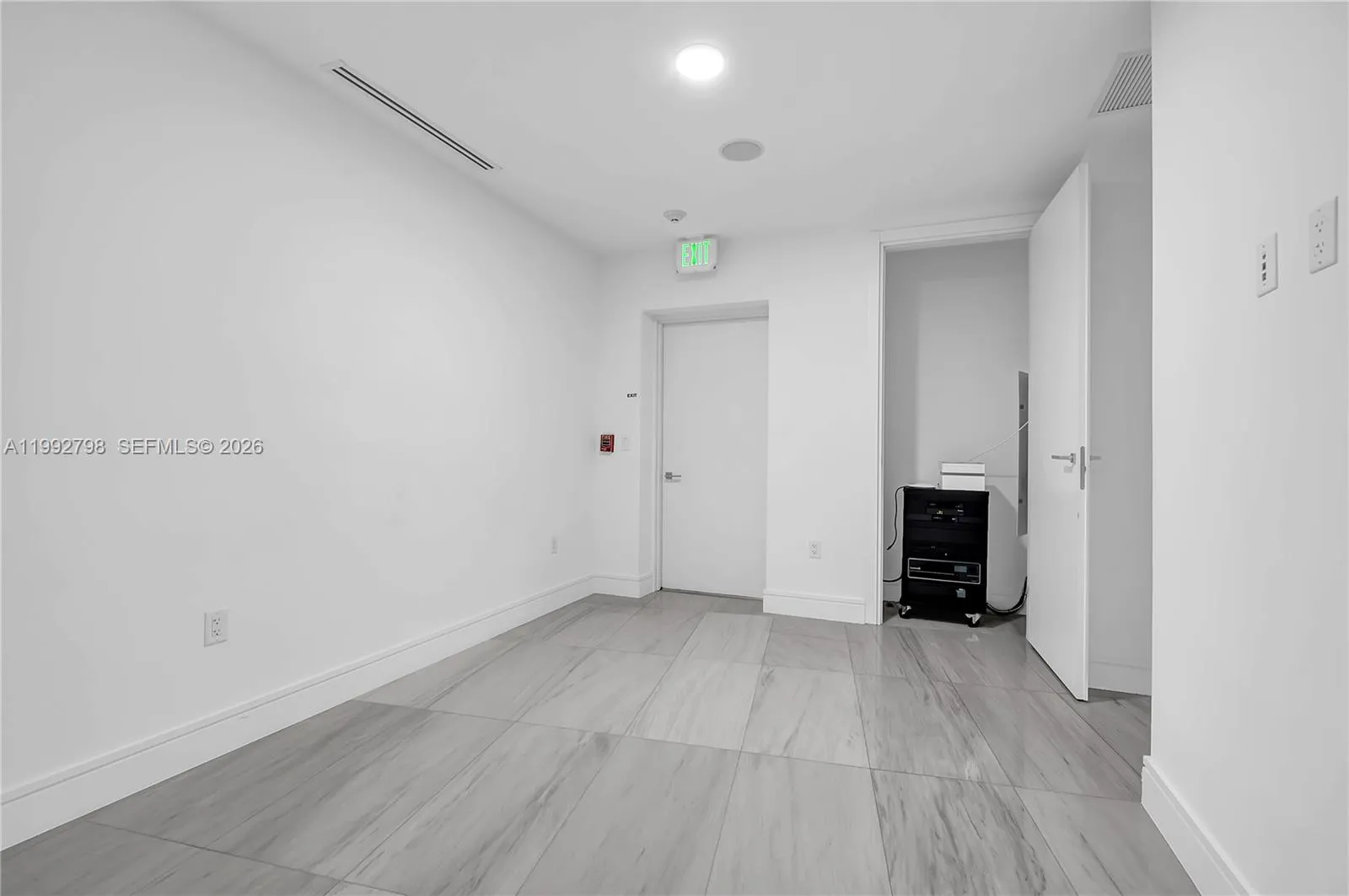 3300 Ne 188th St 615, Aventura, Florida 33180, Aventura, Florida 33180, 3 Bedrooms Bedrooms, ,5 BathroomsBathrooms,Residential,For Sale,3300 Ne 188th St 615, Aventura, Florida 33180,A11992798