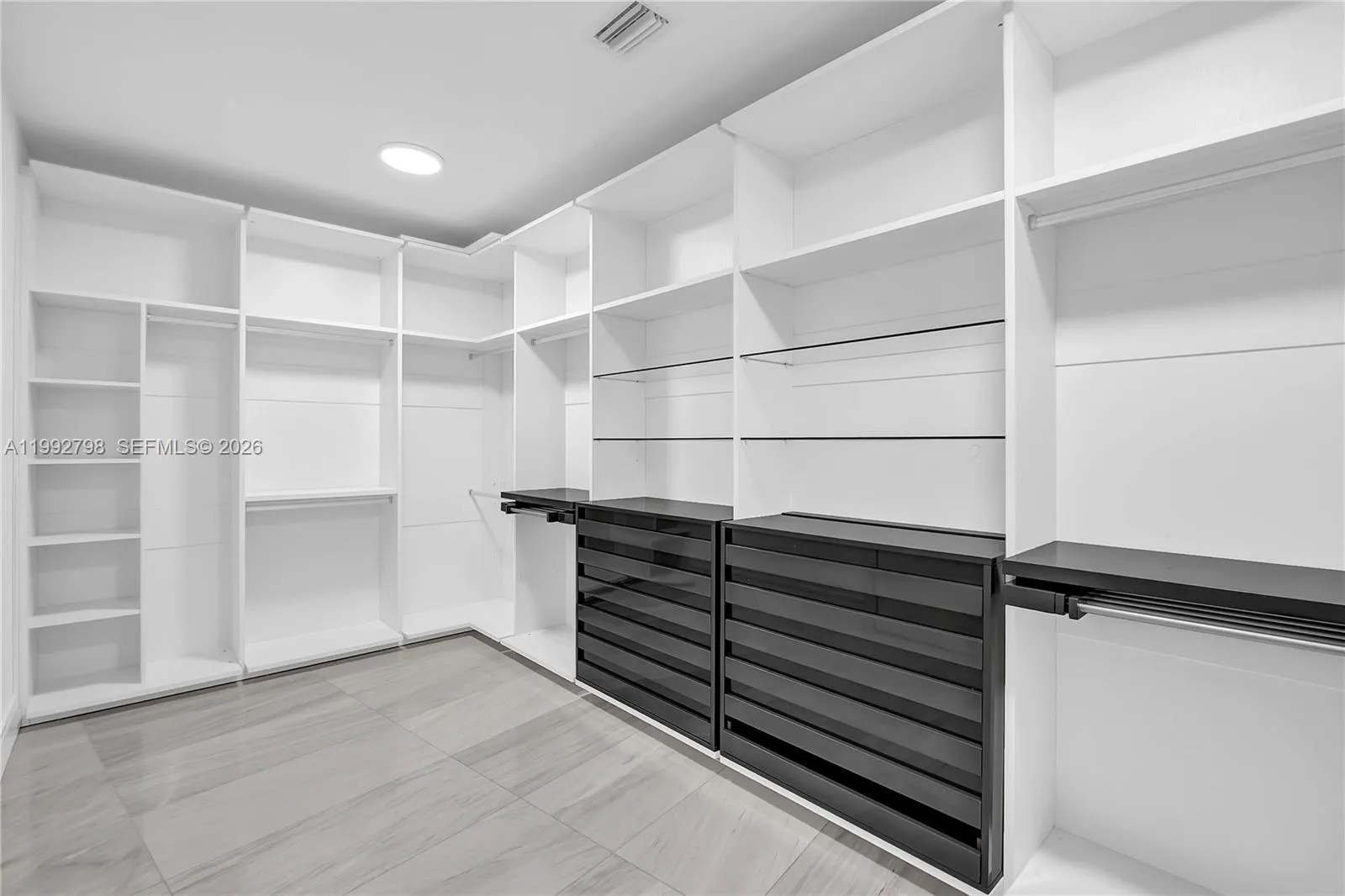 3300 Ne 188th St 615, Aventura, Florida 33180, Aventura, Florida 33180, 3 Bedrooms Bedrooms, ,5 BathroomsBathrooms,Residential,For Sale,3300 Ne 188th St 615, Aventura, Florida 33180,A11992798