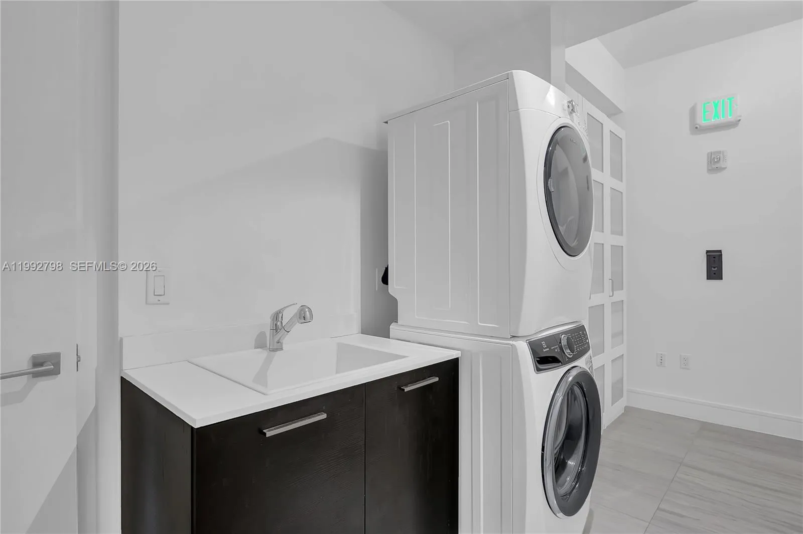 3300 Ne 188th St 615, Aventura, Florida 33180, Aventura, Florida 33180, 3 Bedrooms Bedrooms, ,5 BathroomsBathrooms,Residential,For Sale,3300 Ne 188th St 615, Aventura, Florida 33180,A11992798