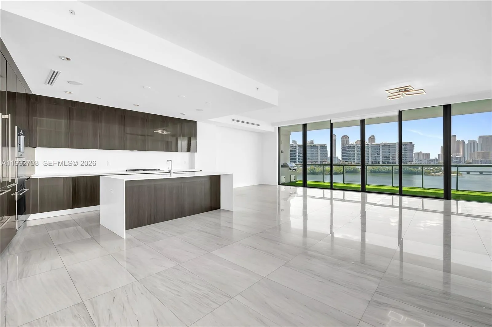 3300 Ne 188th St 615, Aventura, Florida 33180, Aventura, Florida 33180, 3 Bedrooms Bedrooms, ,5 BathroomsBathrooms,Residential,For Sale,3300 Ne 188th St 615, Aventura, Florida 33180,A11992798