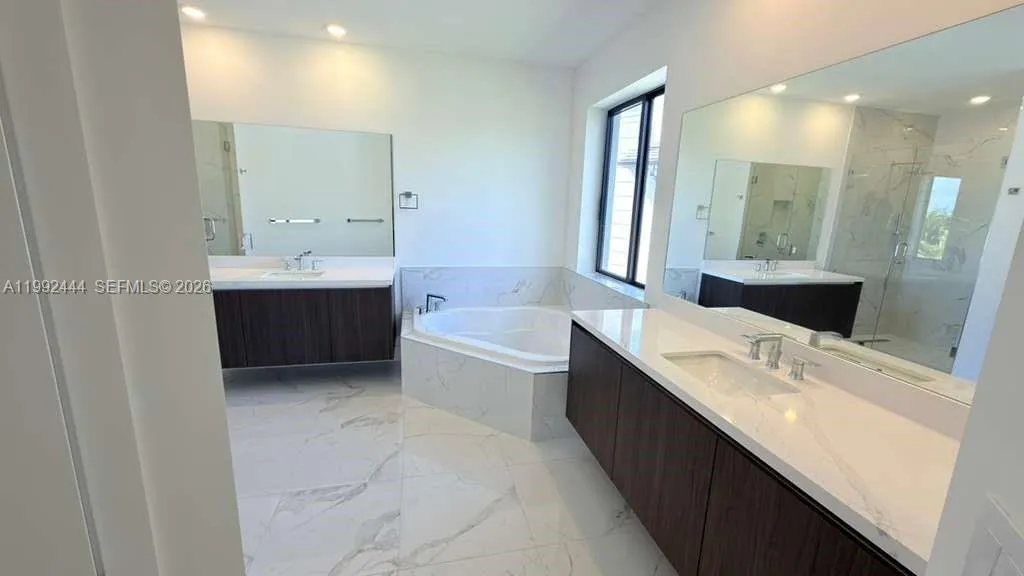 19708 Ne 14th, Miami, Florida 33179, Miami, Florida 33179, 5 Bedrooms Bedrooms, ,4 BathroomsBathrooms,Residential Lease,For Rent,19708 Ne 14th, Miami, Florida 33179,A11992444