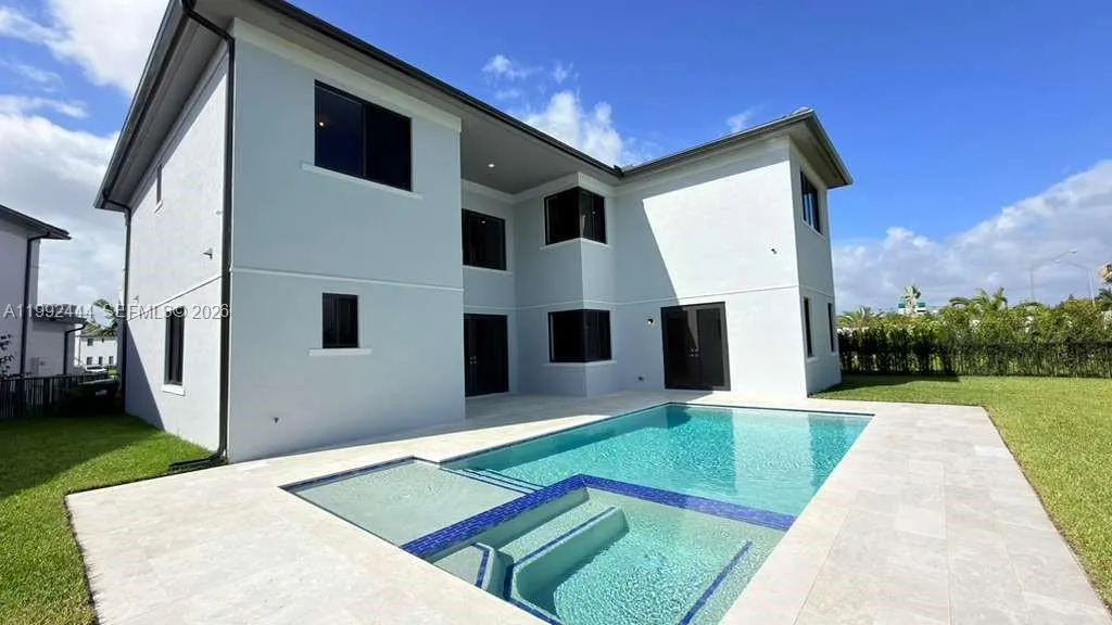 19708 Ne 14th, Miami, Florida 33179, Miami, Florida 33179, 5 Bedrooms Bedrooms, ,4 BathroomsBathrooms,Residential Lease,For Rent,19708 Ne 14th, Miami, Florida 33179,A11992444