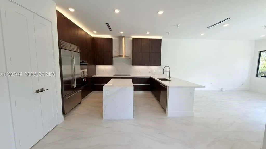 19708 Ne 14th, Miami, Florida 33179, Miami, Florida 33179, 5 Bedrooms Bedrooms, ,4 BathroomsBathrooms,Residential Lease,For Rent,19708 Ne 14th, Miami, Florida 33179,A11992444