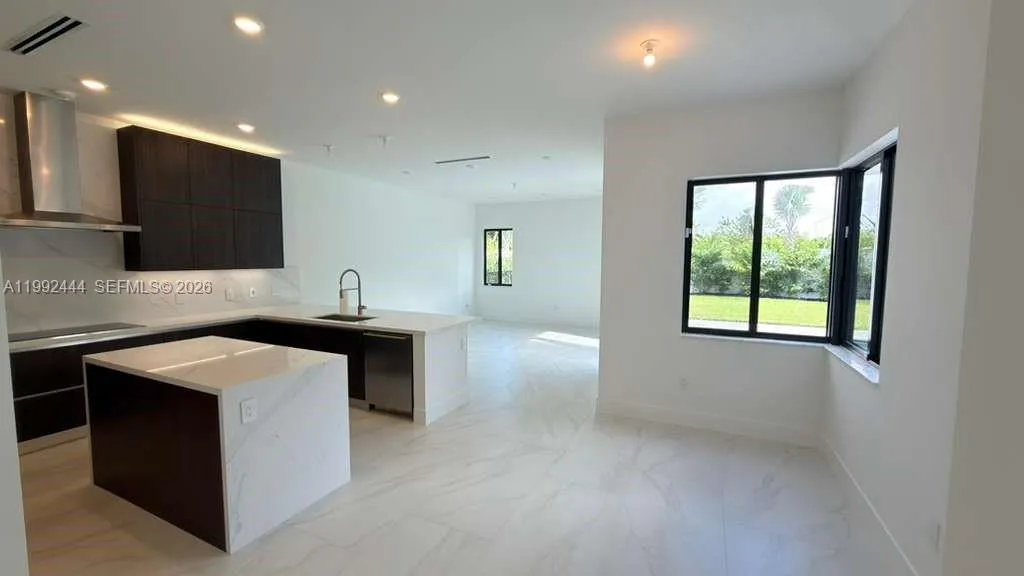 19708 Ne 14th, Miami, Florida 33179, Miami, Florida 33179, 5 Bedrooms Bedrooms, ,4 BathroomsBathrooms,Residential Lease,For Rent,19708 Ne 14th, Miami, Florida 33179,A11992444