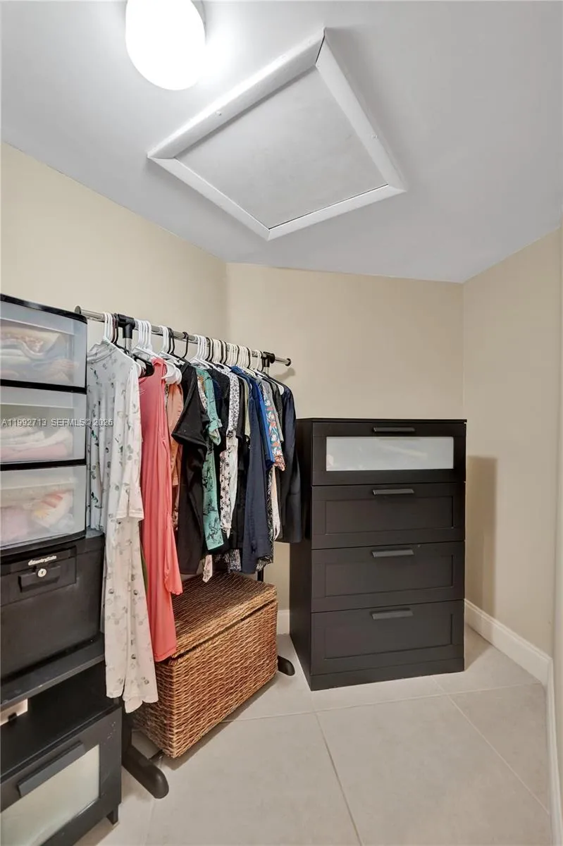 8119 Nw 17th Mnr 8119, Plantation, Florida 33322, Plantation, Florida 33322, 2 Bedrooms Bedrooms, ,2 BathroomsBathrooms,Residential,For Sale,8119 Nw 17th Mnr 8119, Plantation, Florida 33322,A11992713