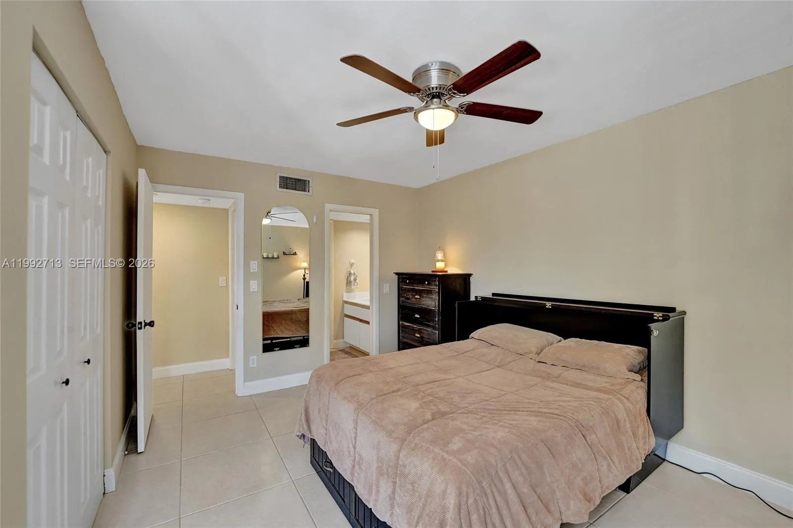 8119 Nw 17th Mnr 8119, Plantation, Florida 33322, Plantation, Florida 33322, 2 Bedrooms Bedrooms, ,2 BathroomsBathrooms,Residential,For Sale,8119 Nw 17th Mnr 8119, Plantation, Florida 33322,A11992713