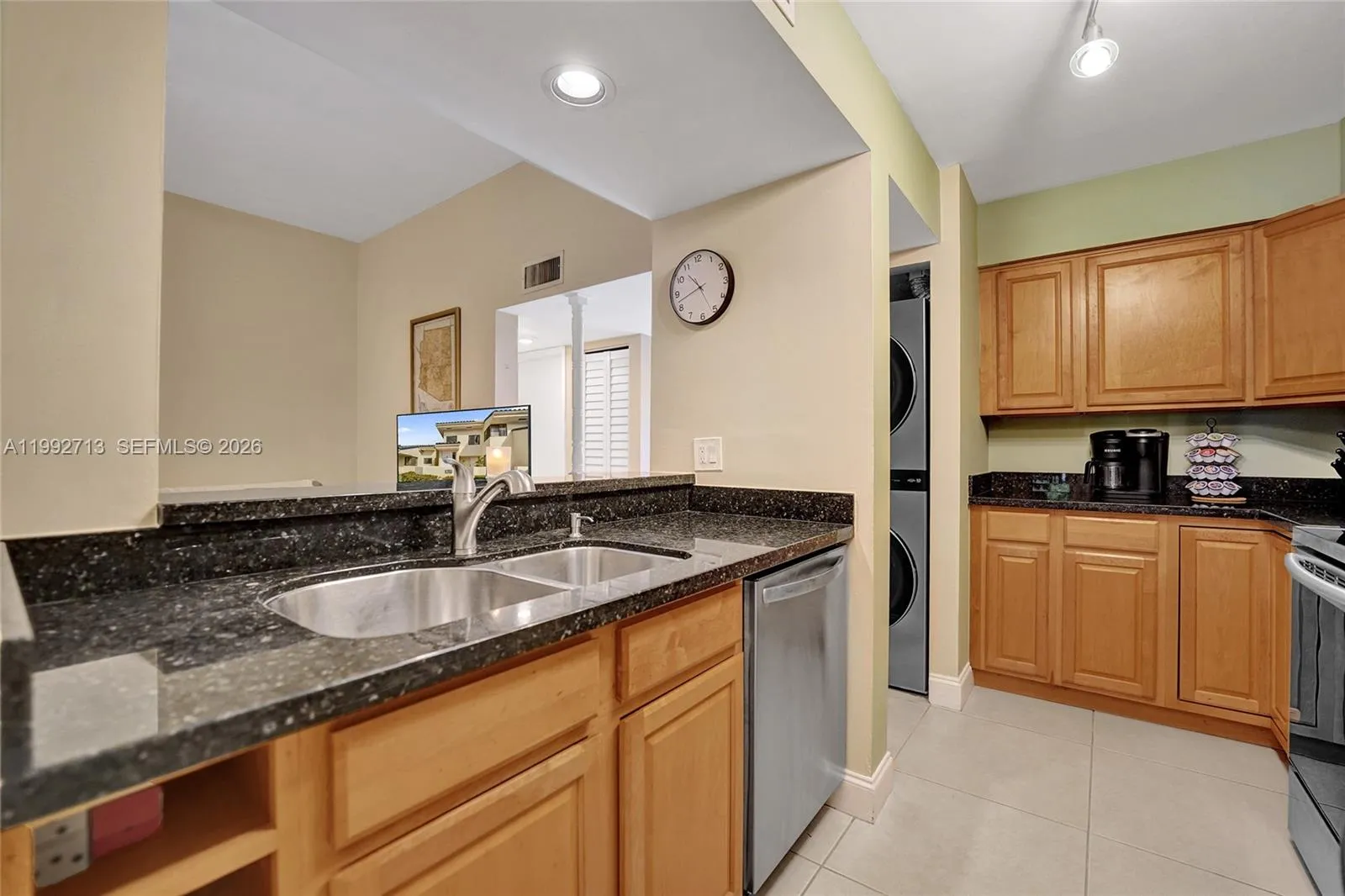 8119 Nw 17th Mnr 8119, Plantation, Florida 33322, Plantation, Florida 33322, 2 Bedrooms Bedrooms, ,2 BathroomsBathrooms,Residential,For Sale,8119 Nw 17th Mnr 8119, Plantation, Florida 33322,A11992713