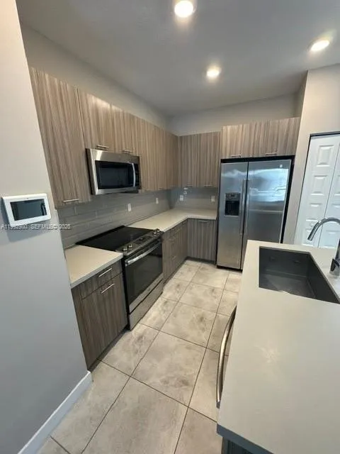 4700 Nw 84th Ave 31, Doral, Florida 33166, Doral, Florida 33166, 2 Bedrooms Bedrooms, ,2 BathroomsBathrooms,Residential Lease,For Rent,4700 Nw 84th Ave 31, Doral, Florida 33166,A11992980