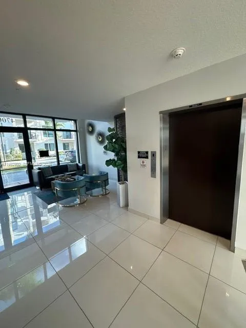 4700 Nw 84th Ave 31, Doral, Florida 33166, Doral, Florida 33166, 2 Bedrooms Bedrooms, ,2 BathroomsBathrooms,Residential Lease,For Rent,4700 Nw 84th Ave 31, Doral, Florida 33166,A11992980