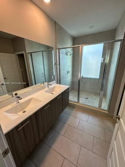 4700 Nw 84th Ave 31, Doral, Florida 33166, Doral, Florida 33166, 2 Bedrooms Bedrooms, ,2 BathroomsBathrooms,Residential Lease,For Rent,4700 Nw 84th Ave 31, Doral, Florida 33166,A11992980