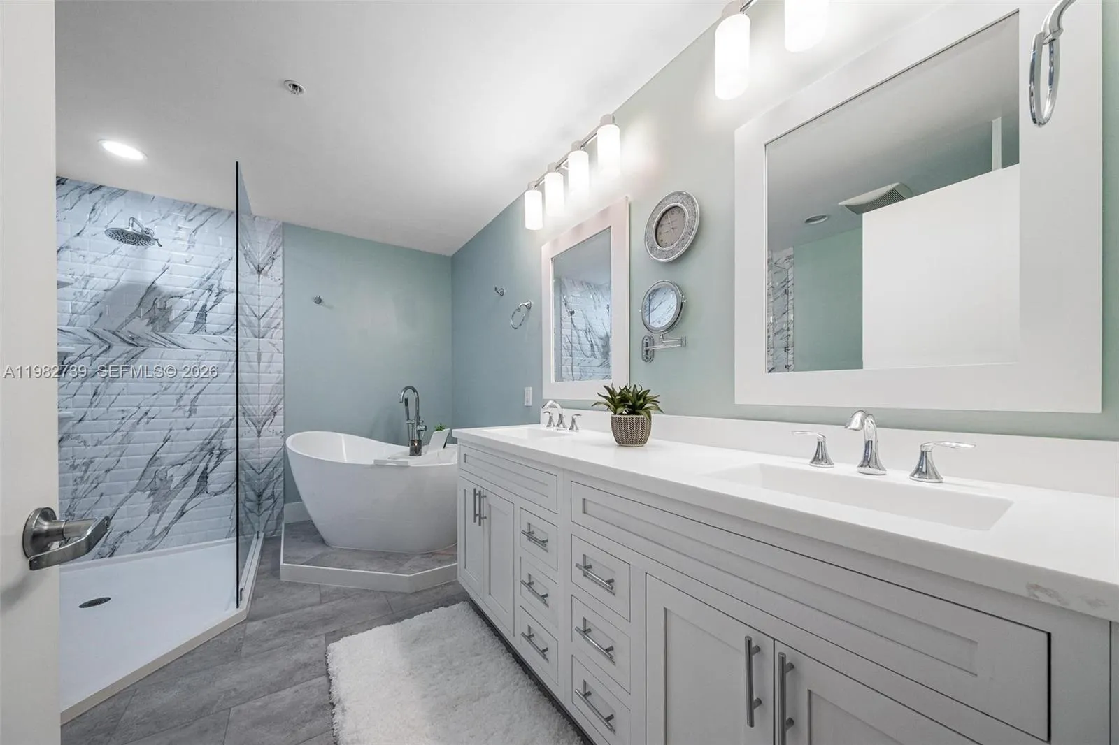 3030 Ne 188th St 404, Aventura, Florida 33180, Aventura, Florida 33180, 2 Bedrooms Bedrooms, ,2 BathroomsBathrooms,Residential,For Sale,3030 Ne 188th St 404, Aventura, Florida 33180,A11982739