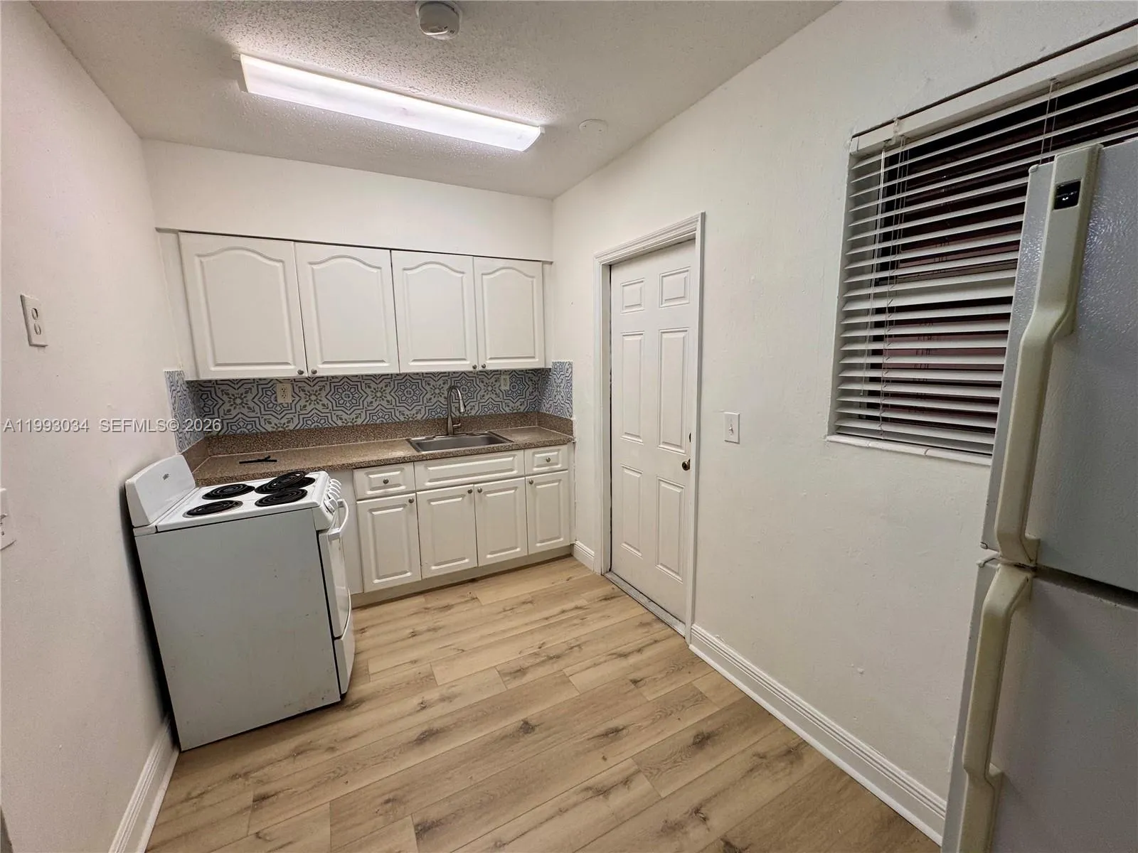 2240 Ne 171st St 8, North Miami Beach, Florida 331, North Miami Beach, Florida 33160, 2 Bedrooms Bedrooms, ,1 BathroomBathrooms,Residential Lease,For Rent,2240 Ne 171st St 8, North Miami Beach, Florida 331,A11993034