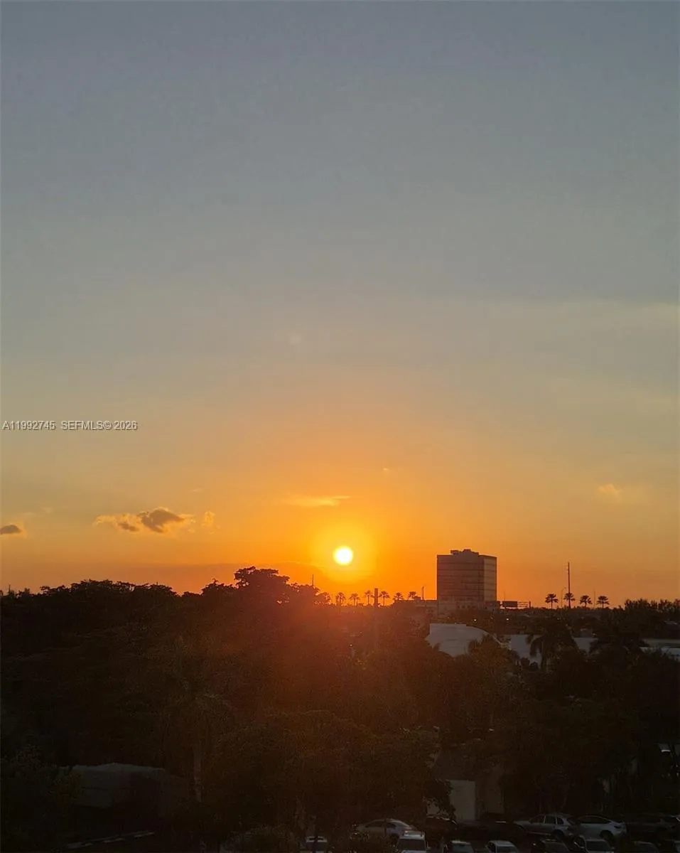 20400 W Country Club Dr 605, Aventura, Florida 331, Aventura, Florida 33180, 2 Bedrooms Bedrooms, ,2 BathroomsBathrooms,Residential,For Sale,20400 W Country Club Dr 605, Aventura, Florida 331,A11992745