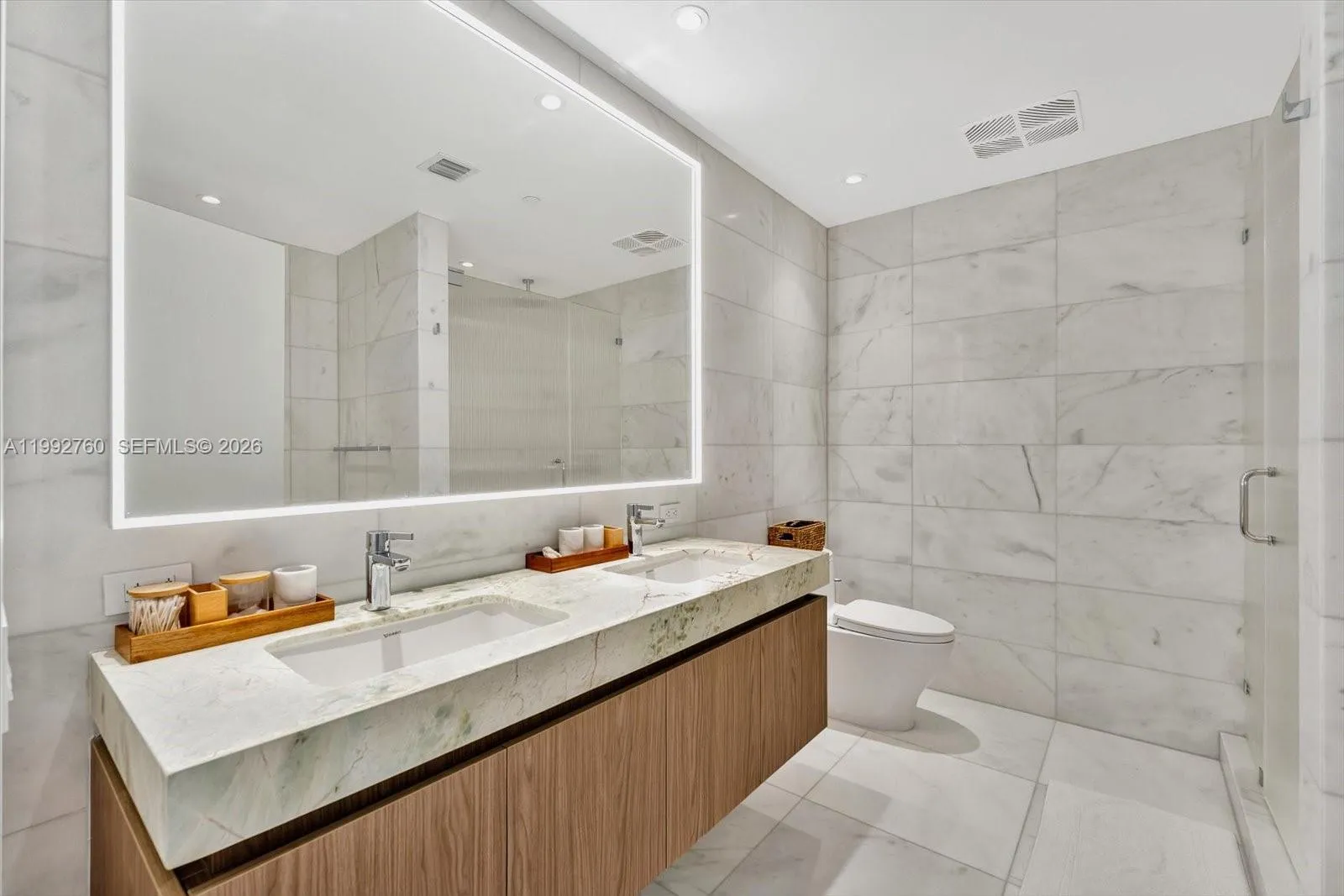 500 Alton Rd 2205, Miami Beach, Florida 33139, Miami Beach, Florida 33139, 4 Bedrooms Bedrooms, ,3 BathroomsBathrooms,Residential Lease,For Rent,500 Alton Rd 2205, Miami Beach, Florida 33139,A11992760