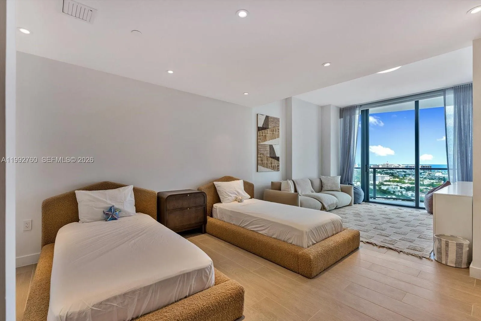 500 Alton Rd 2205, Miami Beach, Florida 33139, Miami Beach, Florida 33139, 4 Bedrooms Bedrooms, ,3 BathroomsBathrooms,Residential Lease,For Rent,500 Alton Rd 2205, Miami Beach, Florida 33139,A11992760