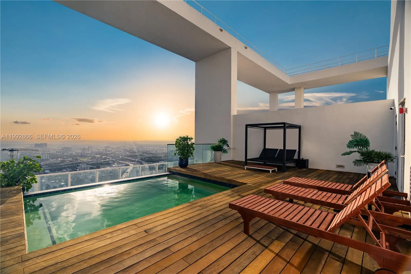 1040 Biscayne Blvd Ph-4607, Miami, Florida 33132, Miami, Florida 33132, 2 Bedrooms Bedrooms, ,2 BathroomsBathrooms,Residential Lease,For Rent,1040 Biscayne Blvd Ph-4607, Miami, Florida 33132,A11992866