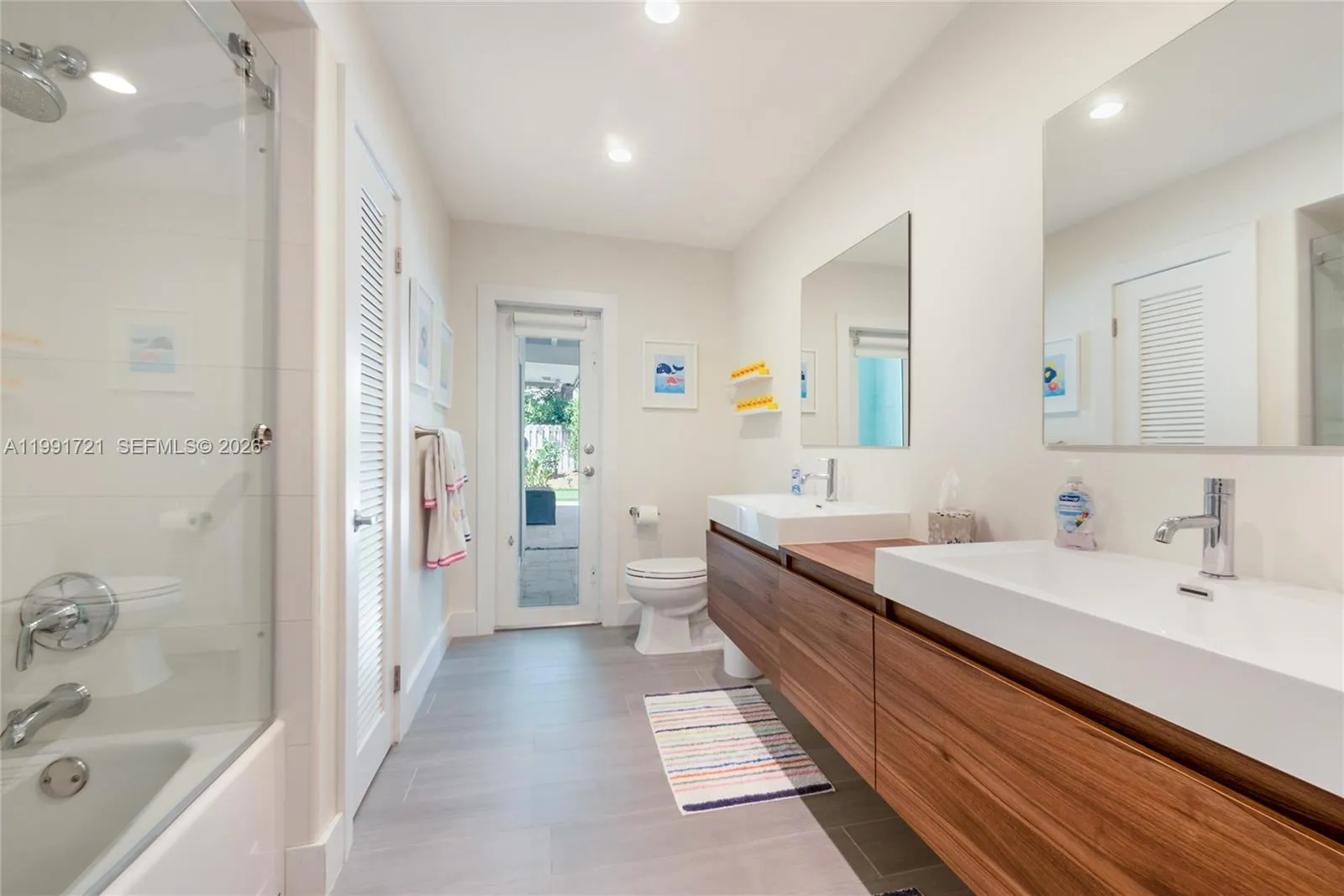 10330 Sw 71st Ave, Pinecrest, Florida 33156, Pinecrest, Florida 33156, 5 Bedrooms Bedrooms, ,3 BathroomsBathrooms,Residential,For Sale,10330 Sw 71st Ave, Pinecrest, Florida 33156,A11991721