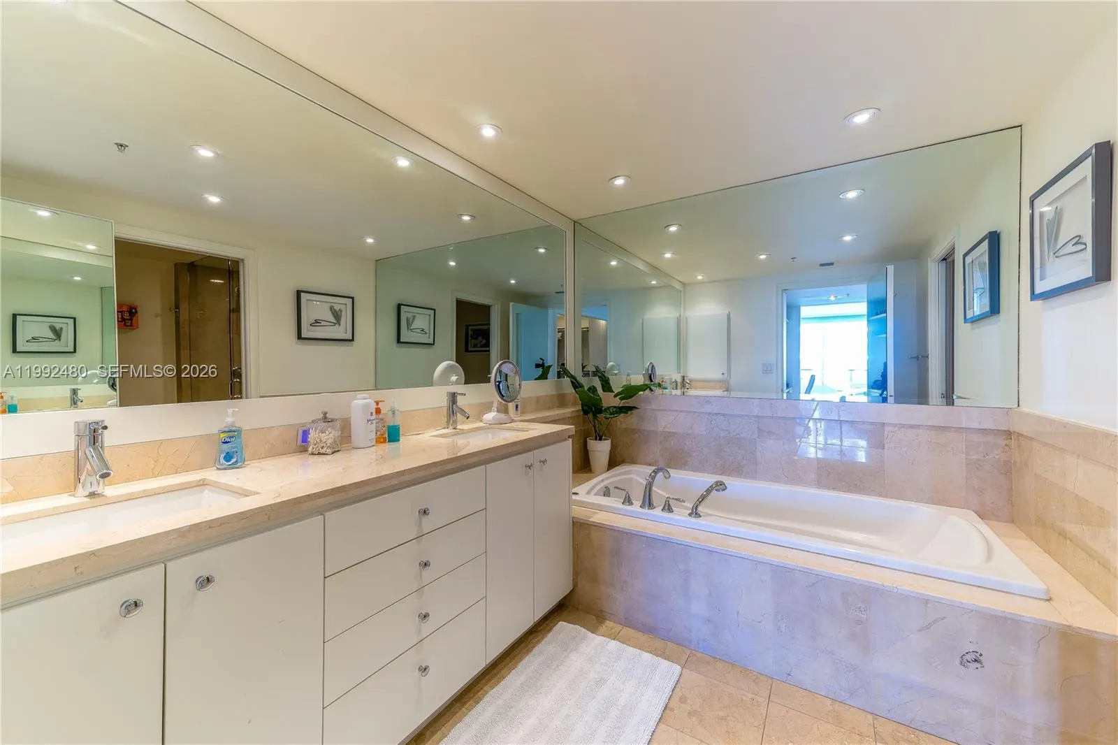 3400 Sw 27th Ave 1604, Coconut Grove, Florida 3313, Coconut Grove, Florida 33133, 2 Bedrooms Bedrooms, ,2 BathroomsBathrooms,Residential Lease,For Rent,3400 Sw 27th Ave 1604, Coconut Grove, Florida 3313,A11992480