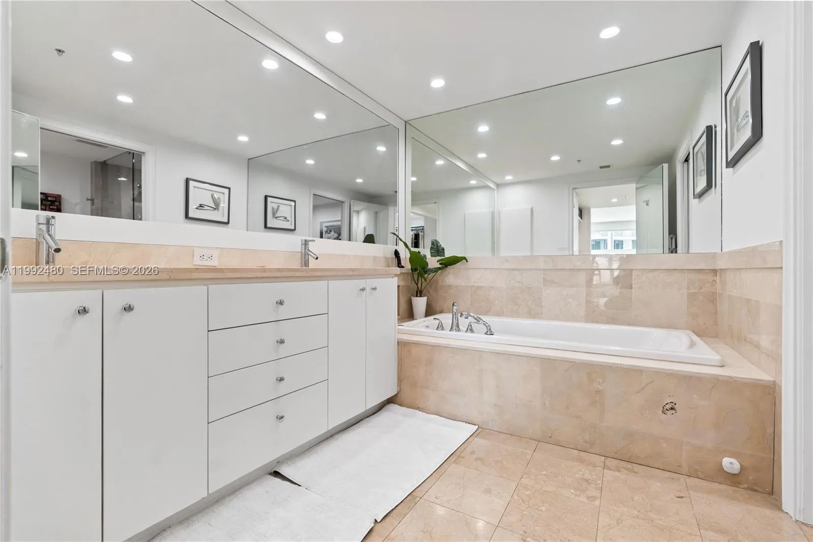 3400 Sw 27th Ave 1604, Coconut Grove, Florida 3313, Coconut Grove, Florida 33133, 2 Bedrooms Bedrooms, ,2 BathroomsBathrooms,Residential Lease,For Rent,3400 Sw 27th Ave 1604, Coconut Grove, Florida 3313,A11992480