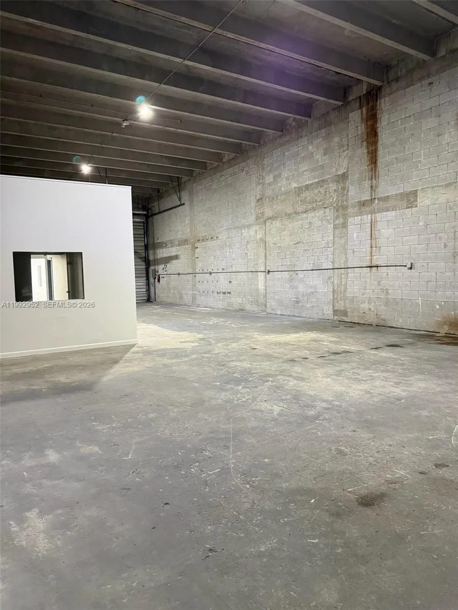 Medley, Florida 33166, ,Commercial Lease,For Rent,A11992952
