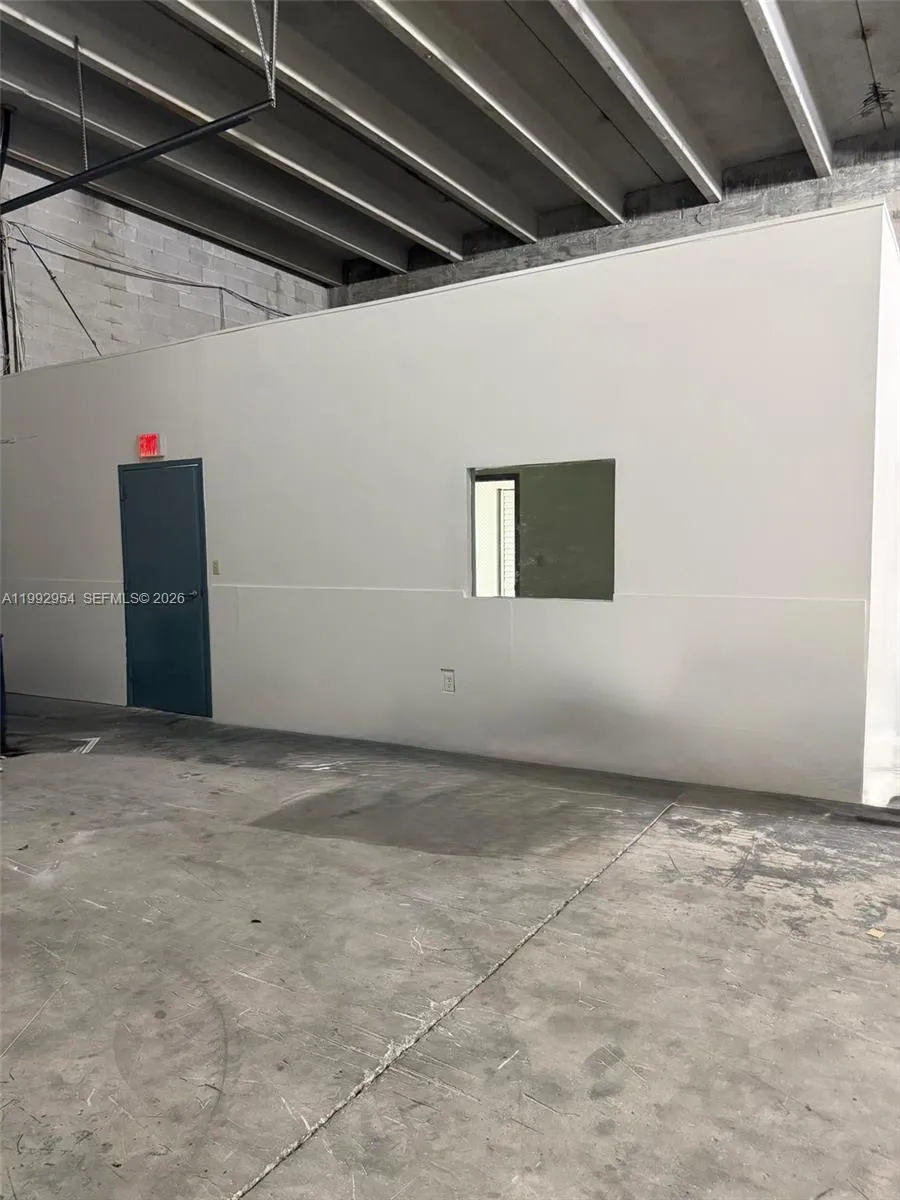 Medley, Florida 33166, ,Commercial Lease,For Rent,A11992954