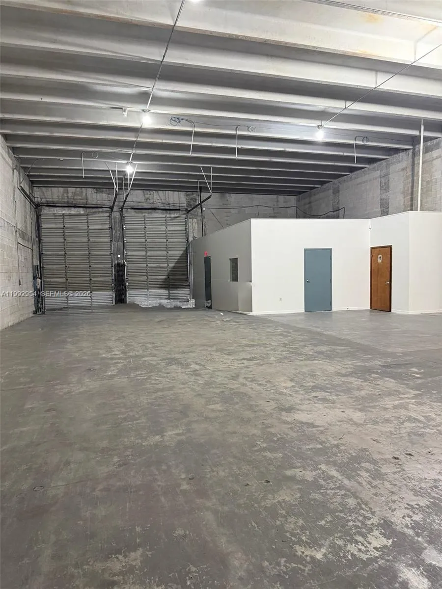 Medley, Florida 33166, ,Commercial Lease,For Rent,A11992954