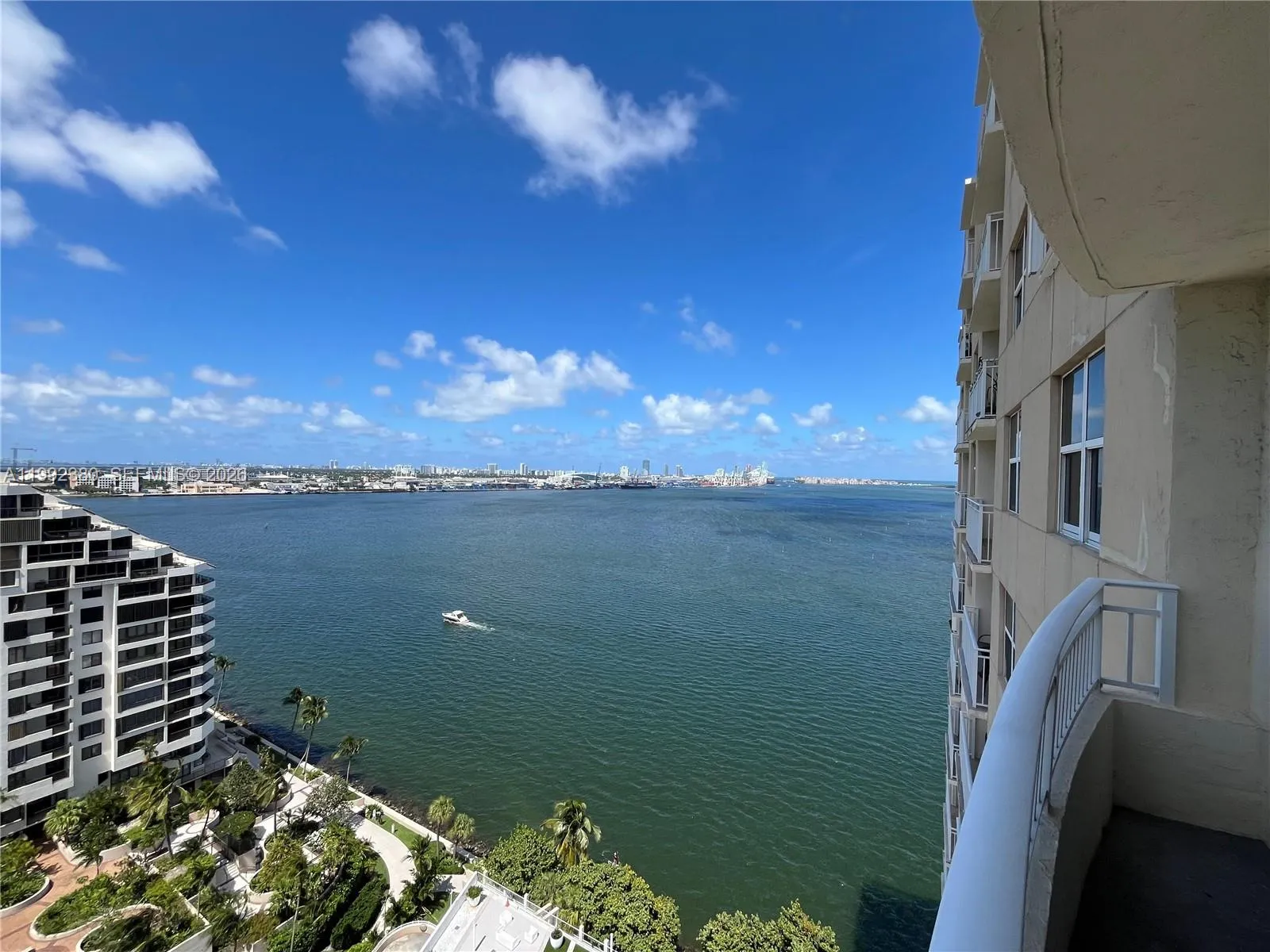 770 Claughton Island Dr 2009, Miami, Florida 33131, Miami, Florida 33131, 1 Bedroom Bedrooms, ,1 BathroomBathrooms,Residential Lease,For Rent,770 Claughton Island Dr 2009, Miami, Florida 33131,A11992380