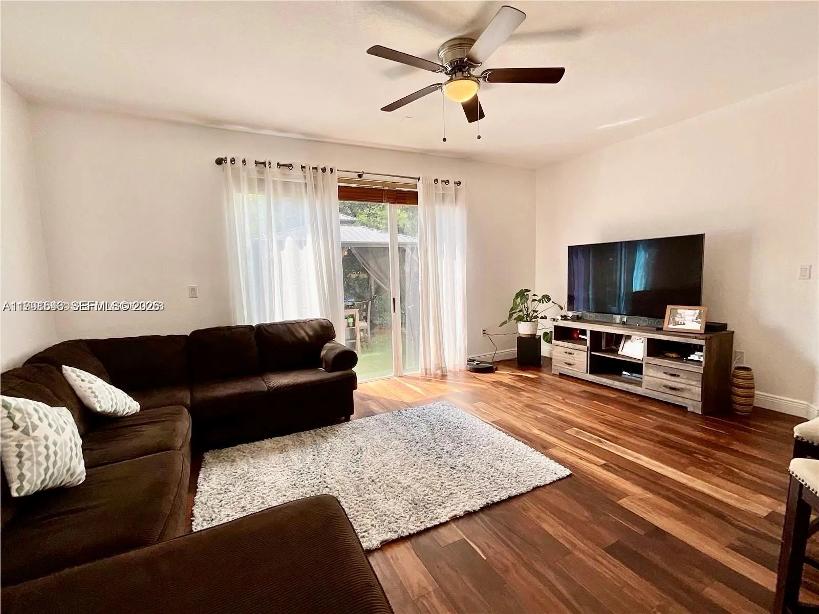 7472 Nw 112th Path, Doral, Florida 33178, Doral, Florida 33178, 4 Bedrooms Bedrooms, ,3 BathroomsBathrooms,Residential,For Sale,7472 Nw 112th Path, Doral, Florida 33178,A11991546