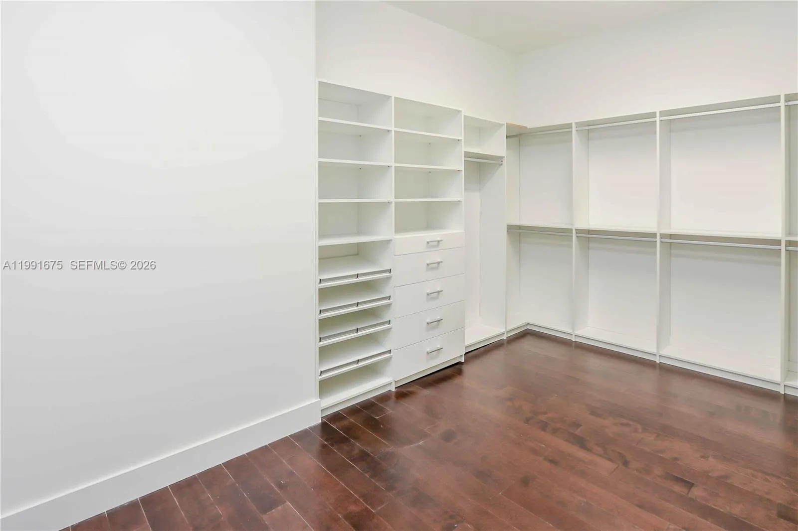 8250 Nw 33rd Ter, Doral, Florida 33122, Doral, Florida 33122, 5 Bedrooms Bedrooms, ,6 BathroomsBathrooms,Residential Lease,For Rent,8250 Nw 33rd Ter, Doral, Florida 33122,A11991675