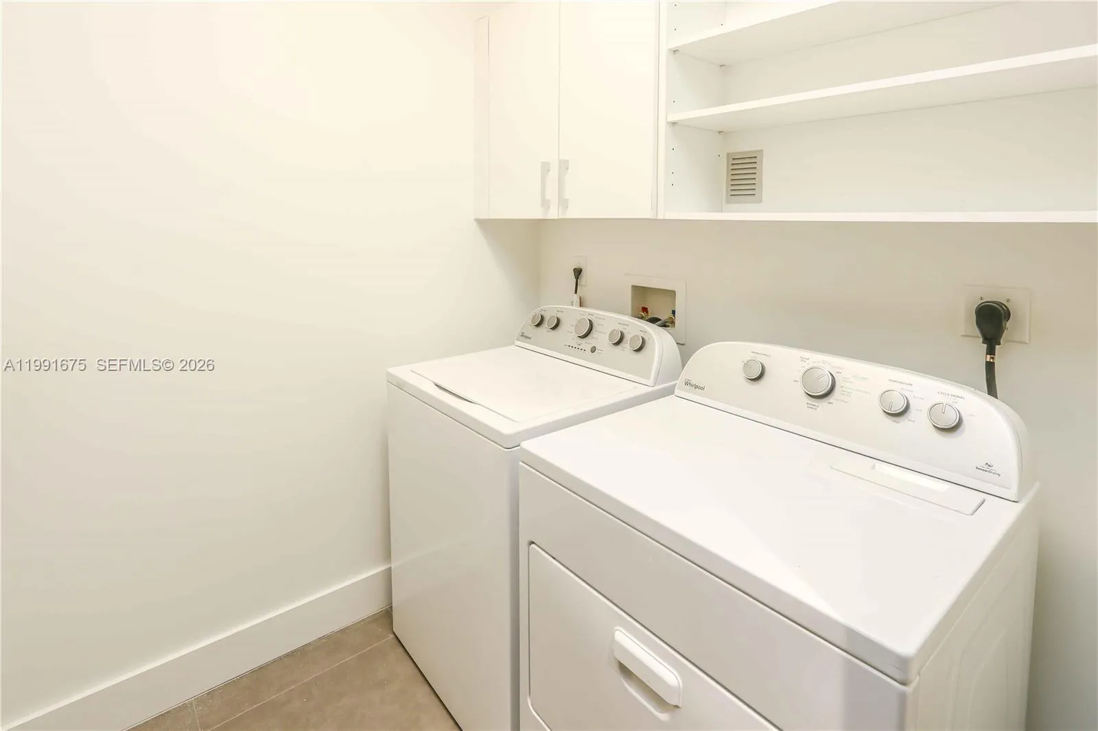 8250 Nw 33rd Ter, Doral, Florida 33122, Doral, Florida 33122, 5 Bedrooms Bedrooms, ,6 BathroomsBathrooms,Residential Lease,For Rent,8250 Nw 33rd Ter, Doral, Florida 33122,A11991675