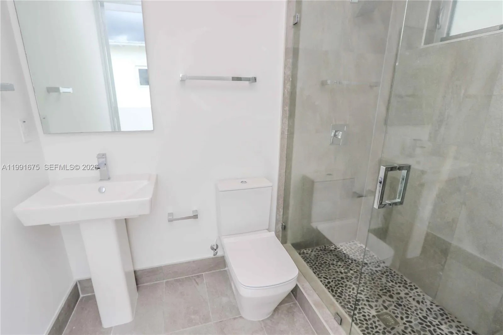 8250 Nw 33rd Ter, Doral, Florida 33122, Doral, Florida 33122, 5 Bedrooms Bedrooms, ,6 BathroomsBathrooms,Residential Lease,For Rent,8250 Nw 33rd Ter, Doral, Florida 33122,A11991675