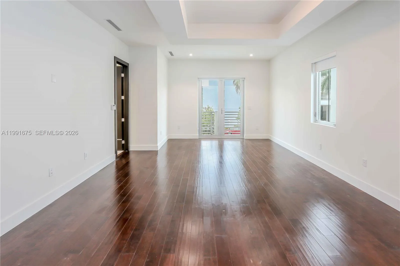 8250 Nw 33rd Ter, Doral, Florida 33122, Doral, Florida 33122, 5 Bedrooms Bedrooms, ,6 BathroomsBathrooms,Residential Lease,For Rent,8250 Nw 33rd Ter, Doral, Florida 33122,A11991675