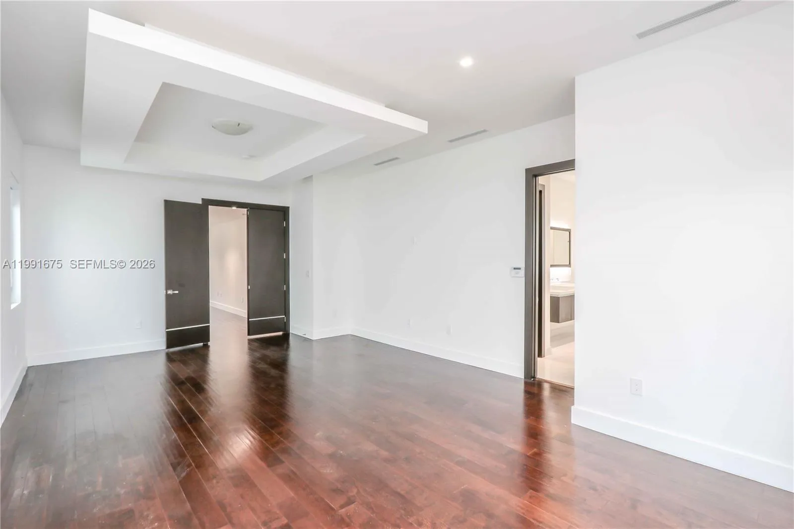 8250 Nw 33rd Ter, Doral, Florida 33122, Doral, Florida 33122, 5 Bedrooms Bedrooms, ,6 BathroomsBathrooms,Residential Lease,For Rent,8250 Nw 33rd Ter, Doral, Florida 33122,A11991675