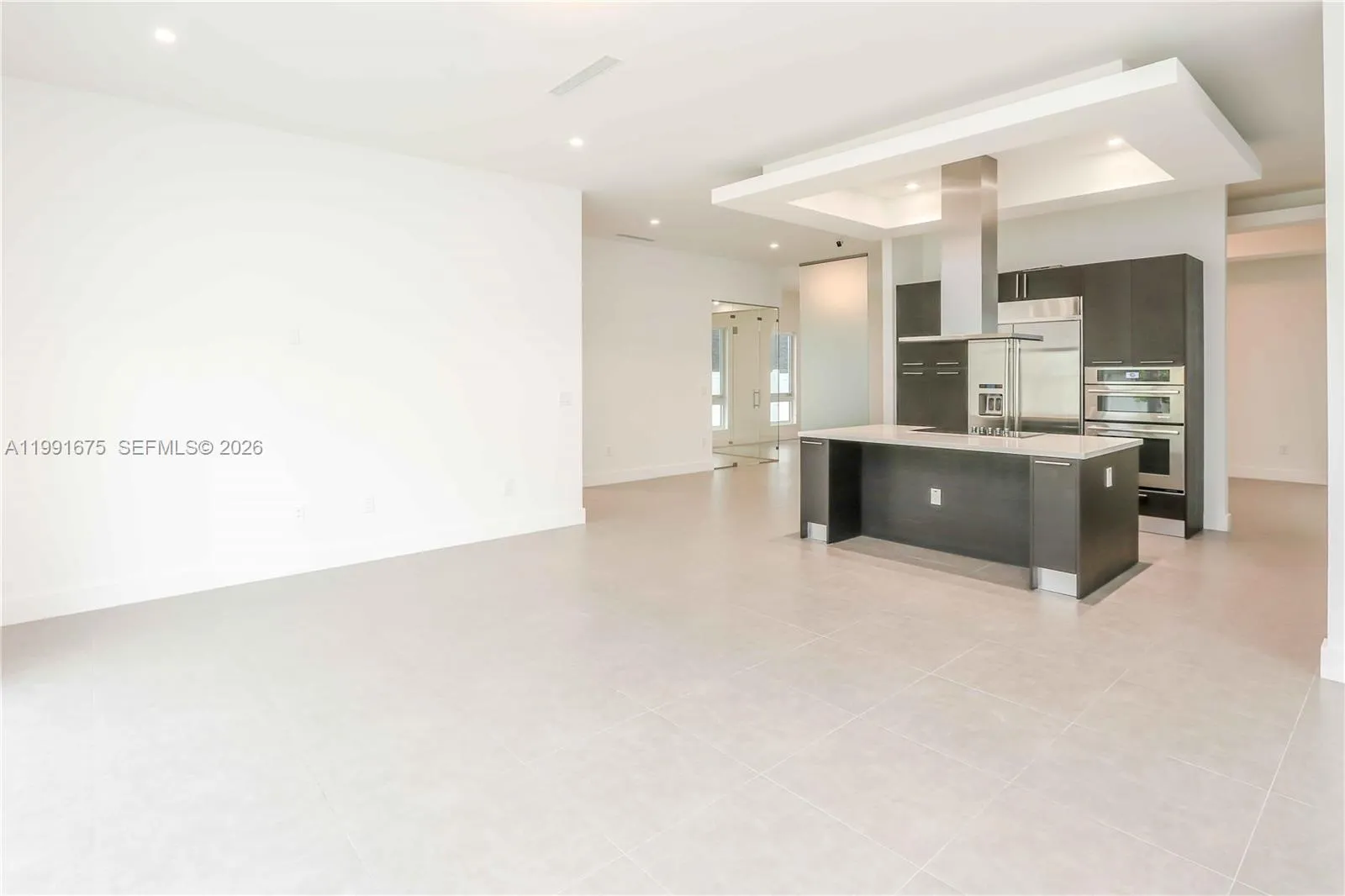 8250 Nw 33rd Ter, Doral, Florida 33122, Doral, Florida 33122, 5 Bedrooms Bedrooms, ,6 BathroomsBathrooms,Residential Lease,For Rent,8250 Nw 33rd Ter, Doral, Florida 33122,A11991675