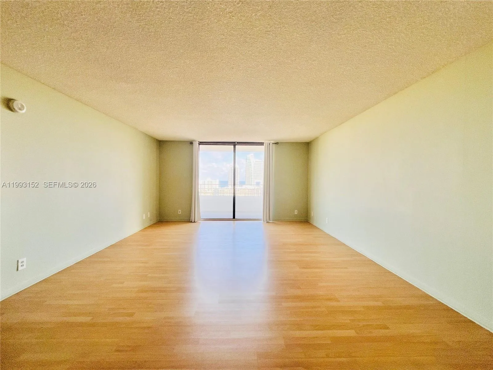 2500 Parkview Dr 1803, Hallandale Beach, Florida 3, Hallandale Beach, Florida 33009, 1 Bedroom Bedrooms, ,1 BathroomBathrooms,Residential Lease,For Rent,2500 Parkview Dr 1803, Hallandale Beach, Florida 3,A11993152