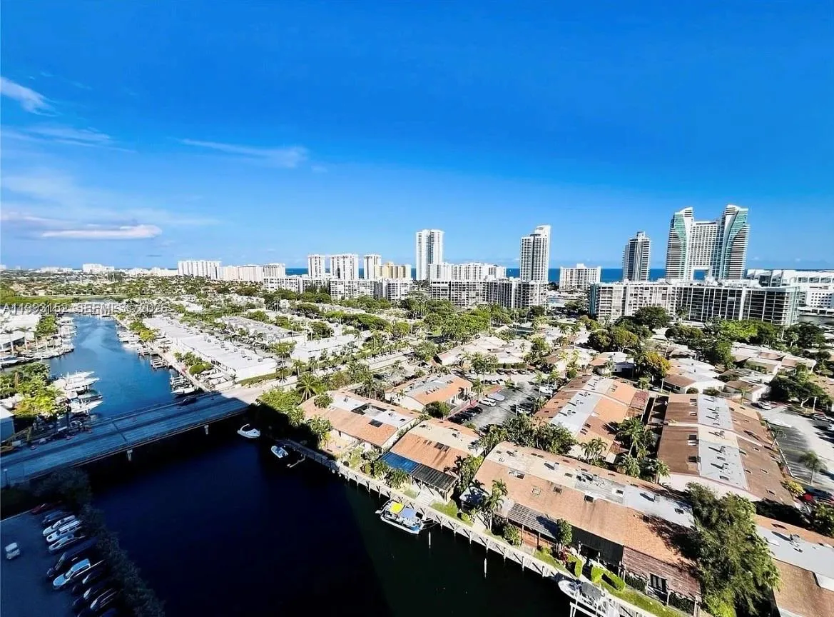 2500 Parkview Dr 1803, Hallandale Beach, Florida 3, Hallandale Beach, Florida 33009, 1 Bedroom Bedrooms, ,1 BathroomBathrooms,Residential Lease,For Rent,2500 Parkview Dr 1803, Hallandale Beach, Florida 3,A11993152