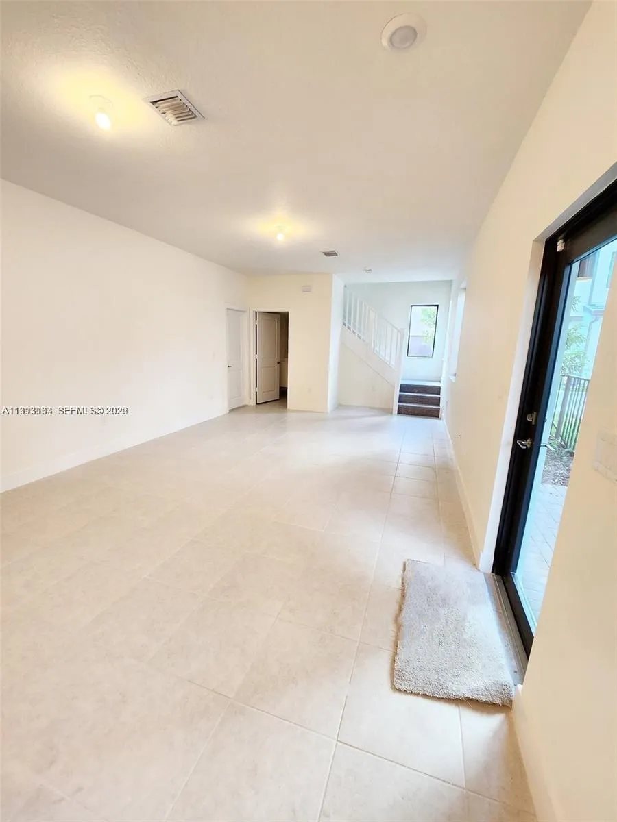 4583 Nw 83rd Pl, Doral, Florida 33166, Doral, Florida 33166, 3 Bedrooms Bedrooms, ,2 BathroomsBathrooms,Residential Lease,For Rent,4583 Nw 83rd Pl, Doral, Florida 33166,A11993183