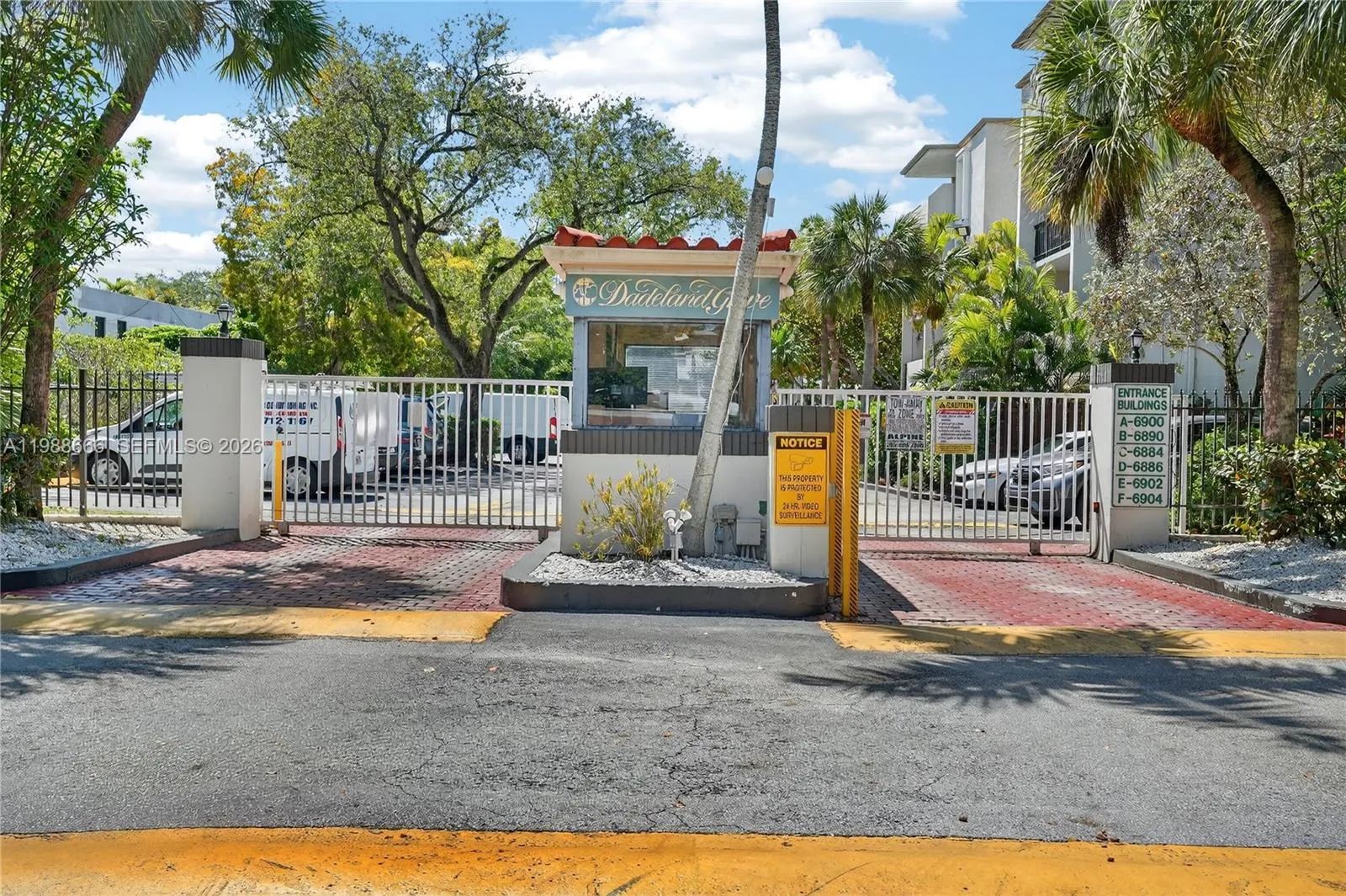 6904 N Kendall Dr F104, Pinecrest, Florida 33156, Pinecrest, Florida 33156, 2 Bedrooms Bedrooms, ,2 BathroomsBathrooms,Residential,For Sale,6904 N Kendall Dr F104, Pinecrest, Florida 33156,A11988666