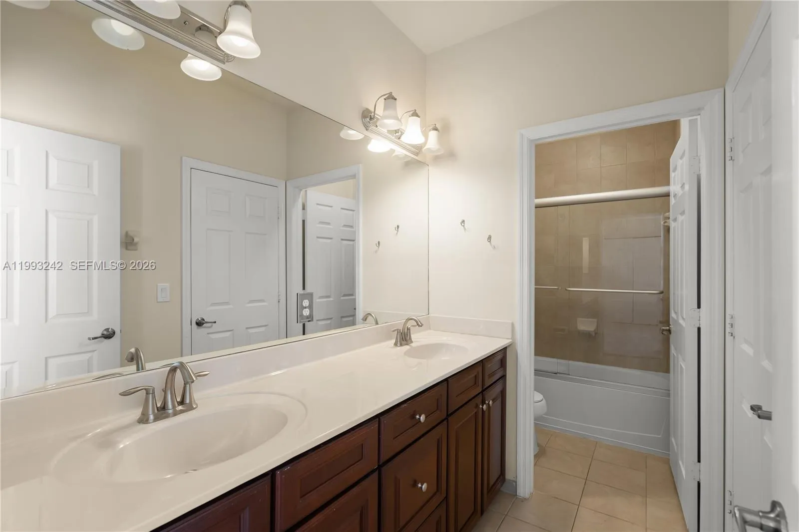 10021 Nw 87th Ter, Doral, Florida 33178, Doral, Florida 33178, 3 Bedrooms Bedrooms, ,2 BathroomsBathrooms,Residential Lease,For Rent,10021 Nw 87th Ter, Doral, Florida 33178,A11993242