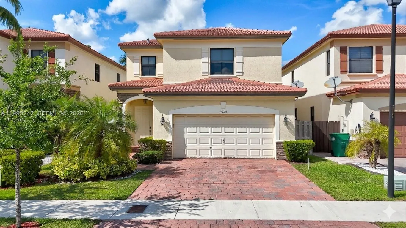 10021 Nw 87th Ter, Doral, Florida 33178, Doral, Florida 33178, 3 Bedrooms Bedrooms, ,2 BathroomsBathrooms,Residential Lease,For Rent,10021 Nw 87th Ter, Doral, Florida 33178,A11993242