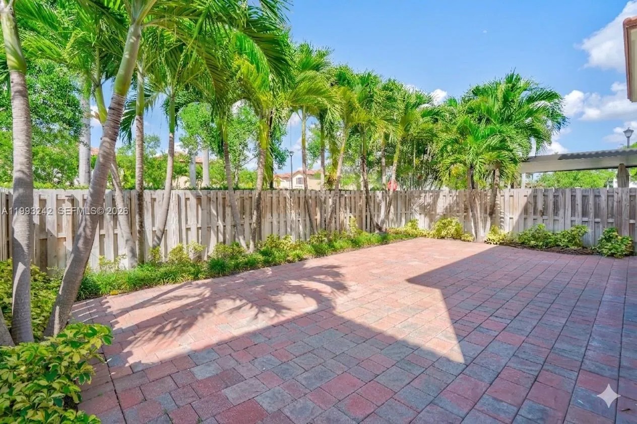 10021 Nw 87th Ter, Doral, Florida 33178, Doral, Florida 33178, 3 Bedrooms Bedrooms, ,2 BathroomsBathrooms,Residential Lease,For Rent,10021 Nw 87th Ter, Doral, Florida 33178,A11993242