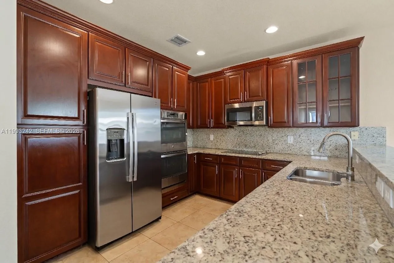 10021 Nw 87th Ter, Doral, Florida 33178, Doral, Florida 33178, 3 Bedrooms Bedrooms, ,2 BathroomsBathrooms,Residential Lease,For Rent,10021 Nw 87th Ter, Doral, Florida 33178,A11993242